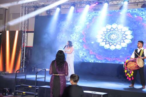 New Year Eve with Ameesha Patel-Live Performance 23-24