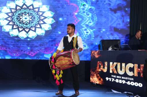 New Year Eve with Ameesha Patel-Live Performance 23-24