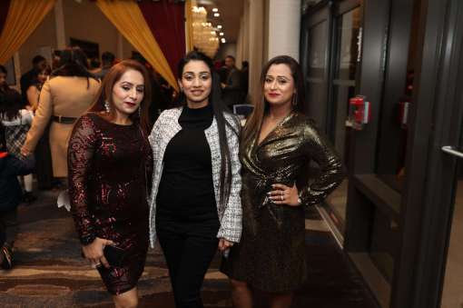 New Year Eve with Ameesha Patel-Live Performance 23-24