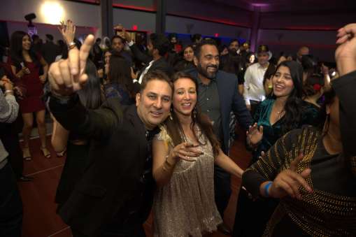 New Year Eve with Ameesha Patel-Live Performance 23-24