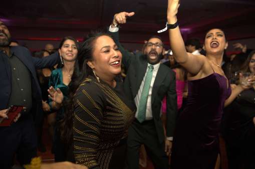 New Year Eve with Ameesha Patel-Live Performance 23-24