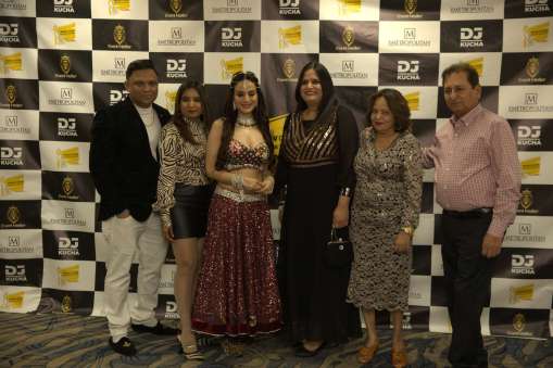 New Year Eve with Ameesha Patel-Live Performance 23-24