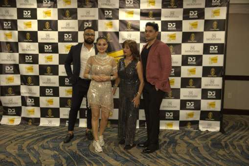 New Year Eve with Ameesha Patel-Live Performance 23-24