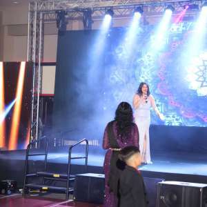 New Year Eve with Ameesha Patel-Live Performance 23-24